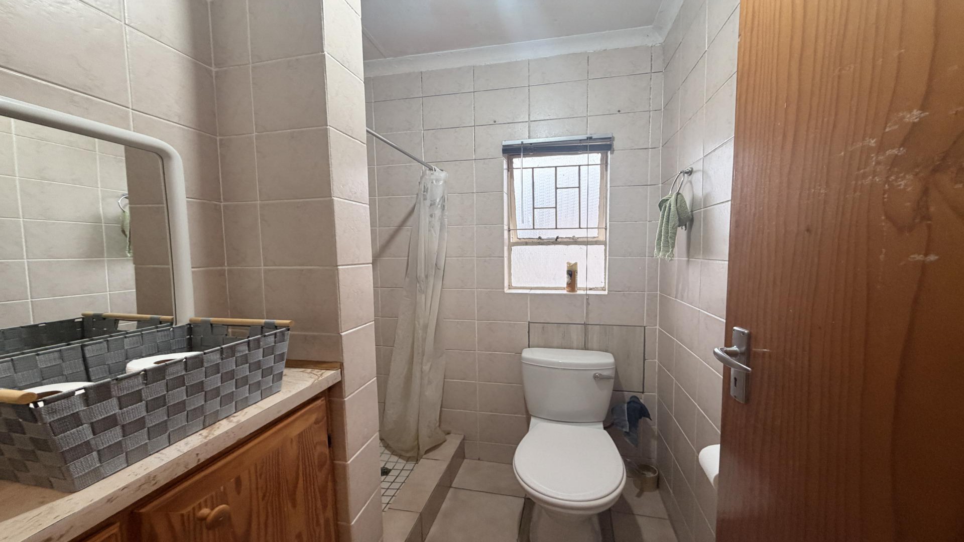 Bathroom 2 of property in Sunnyridge 