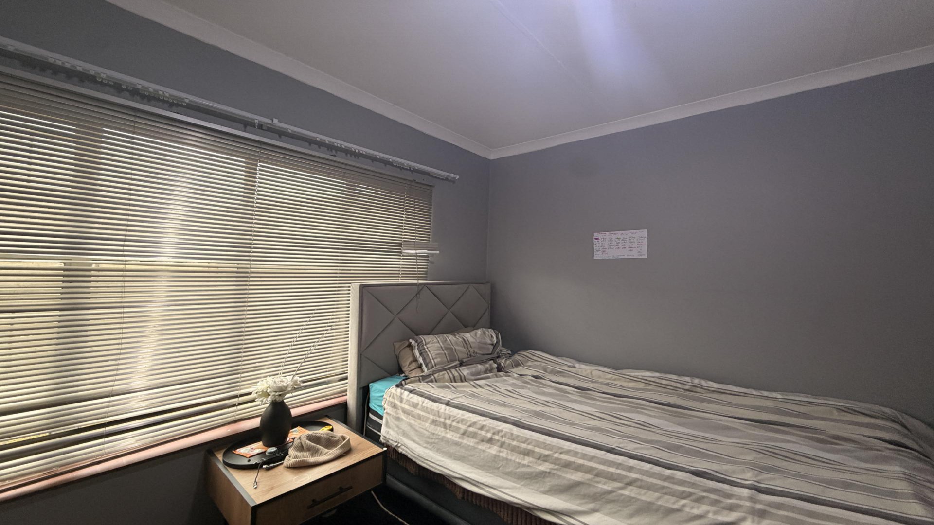 Bed Room 1 of property in Sunnyridge 