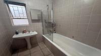Bathroom 1 of property in Sunnyridge 