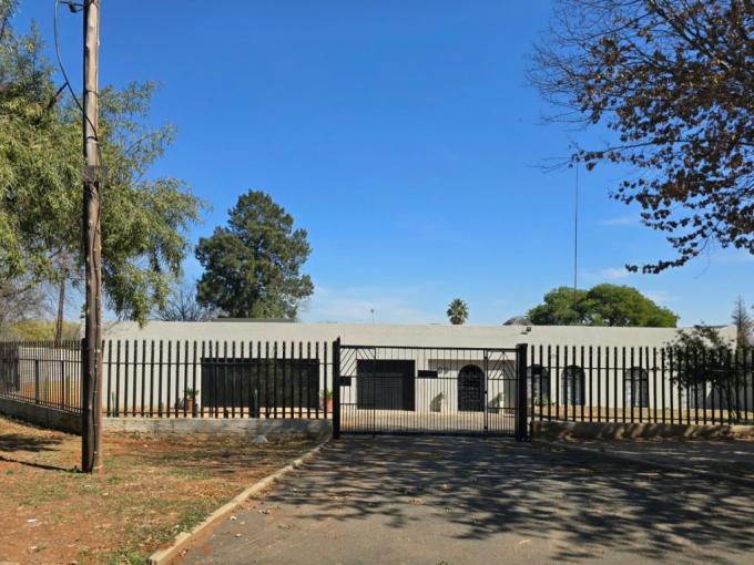 3 Bedroom House for Sale For Sale in Klipwater - MR722182