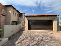 2 Bedroom 2 Bathroom Flat/Apartment to Rent for sale in Midstream Estate