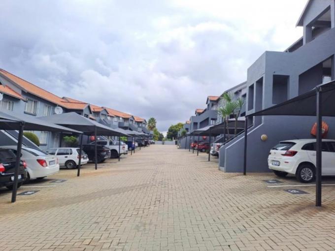 3 Bedroom Simplex for Sale For Sale in Linmeyer - MR722199