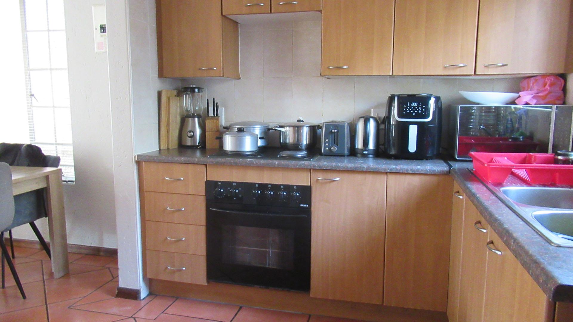 Kitchen - 10 square meters of property in North Riding