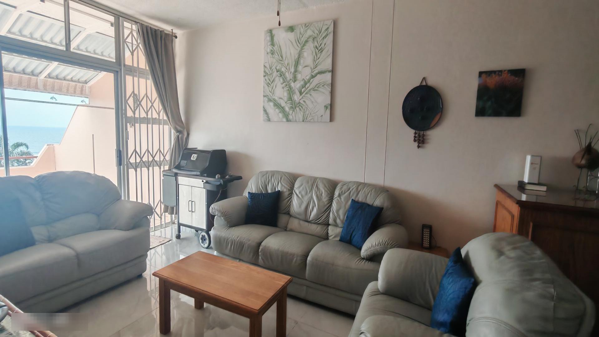 Lounges of property in Margate