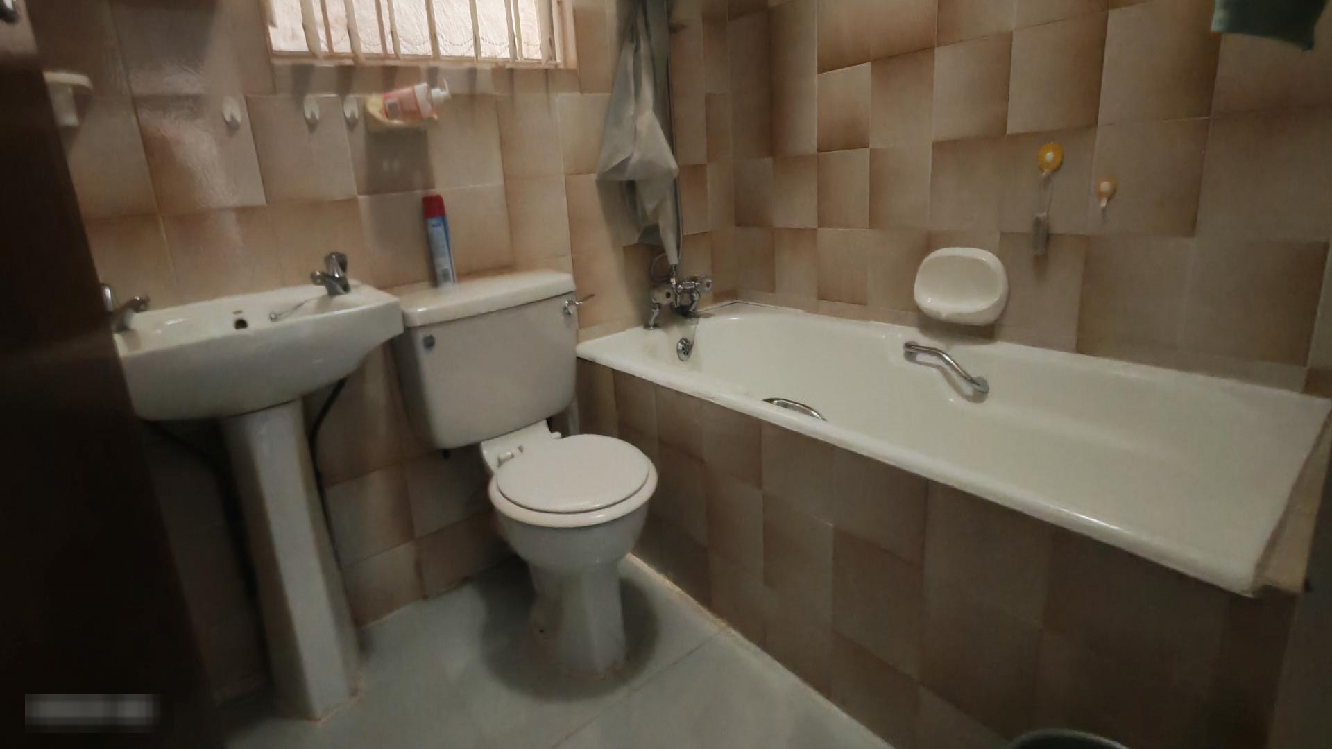 Bathroom 2 of property in Margate