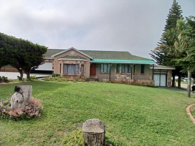 4 Bedroom House for Sale For Sale in Dana Bay - MR722259