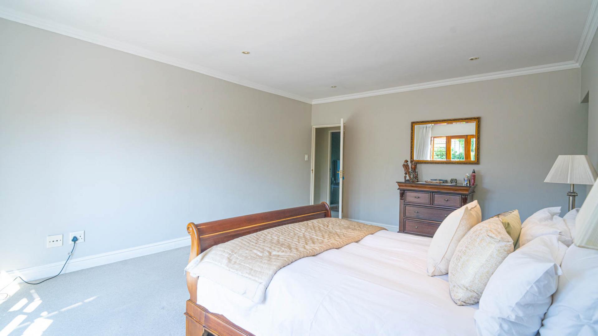 Bed Room 1 of property in Magaliessig