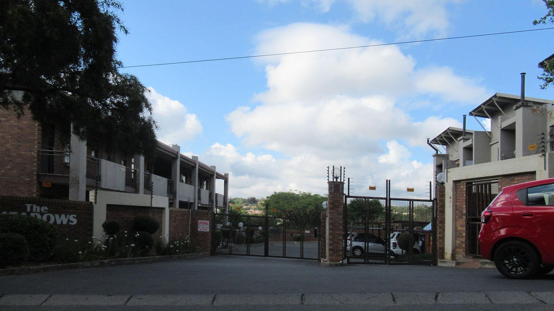Front View of property in Hoogland