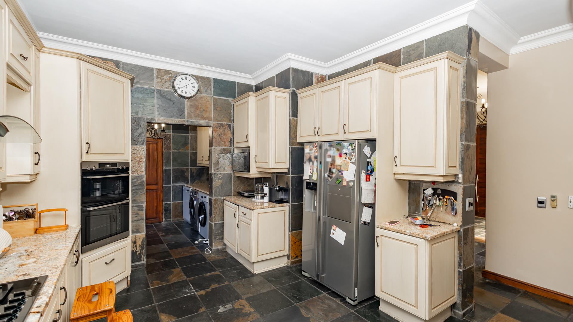  of property in Sonstraal Heights