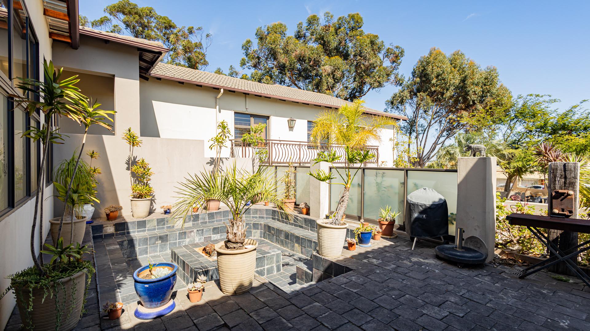  of property in Sonstraal Heights
