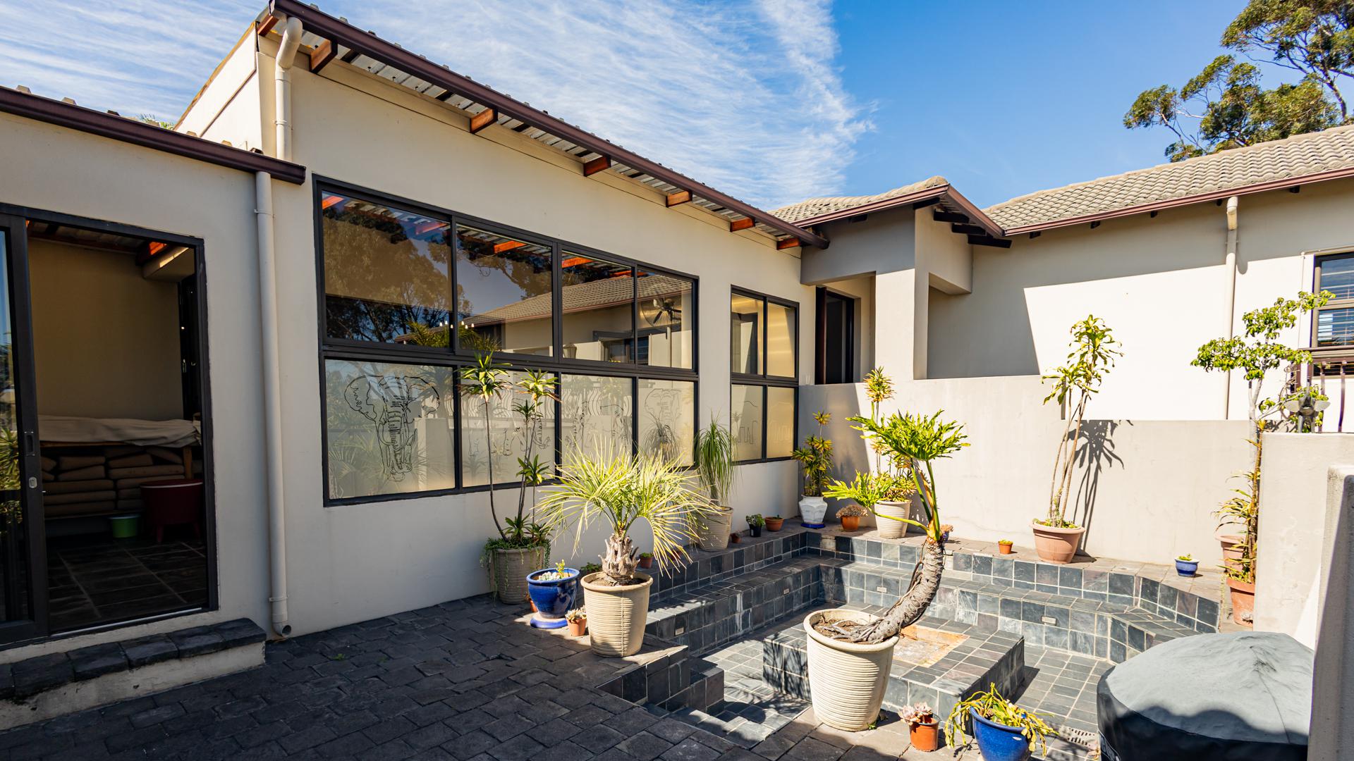  of property in Sonstraal Heights
