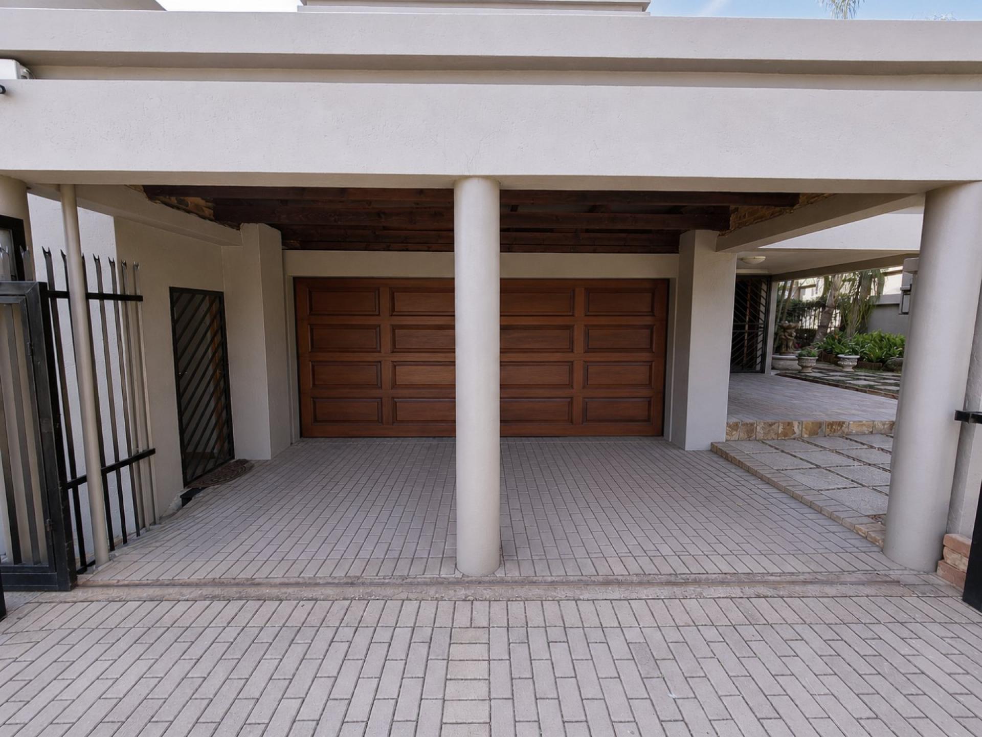  of property in Montana Park