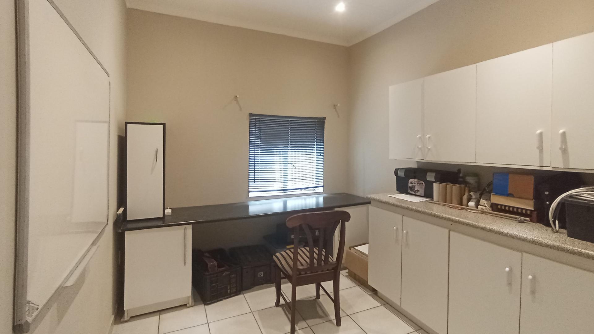 Study - 10 square meters of property in Mountain View