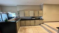 Kitchen of property in Mountain View