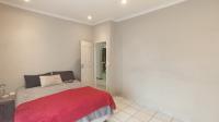 Bed Room 1 - 21 square meters of property in Mountain View