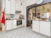  of property in Raceview