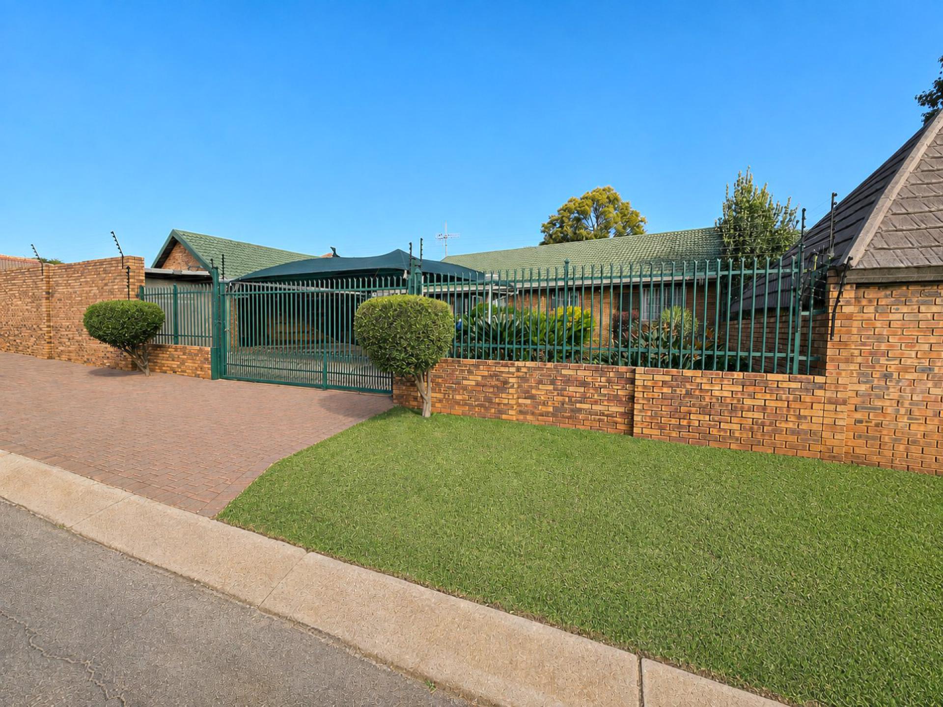  of property in Annlin