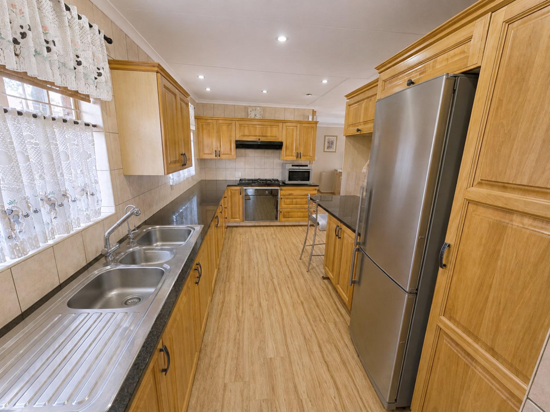  of property in Annlin