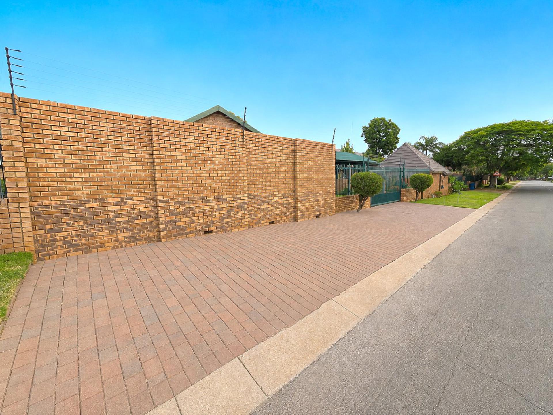  of property in Annlin