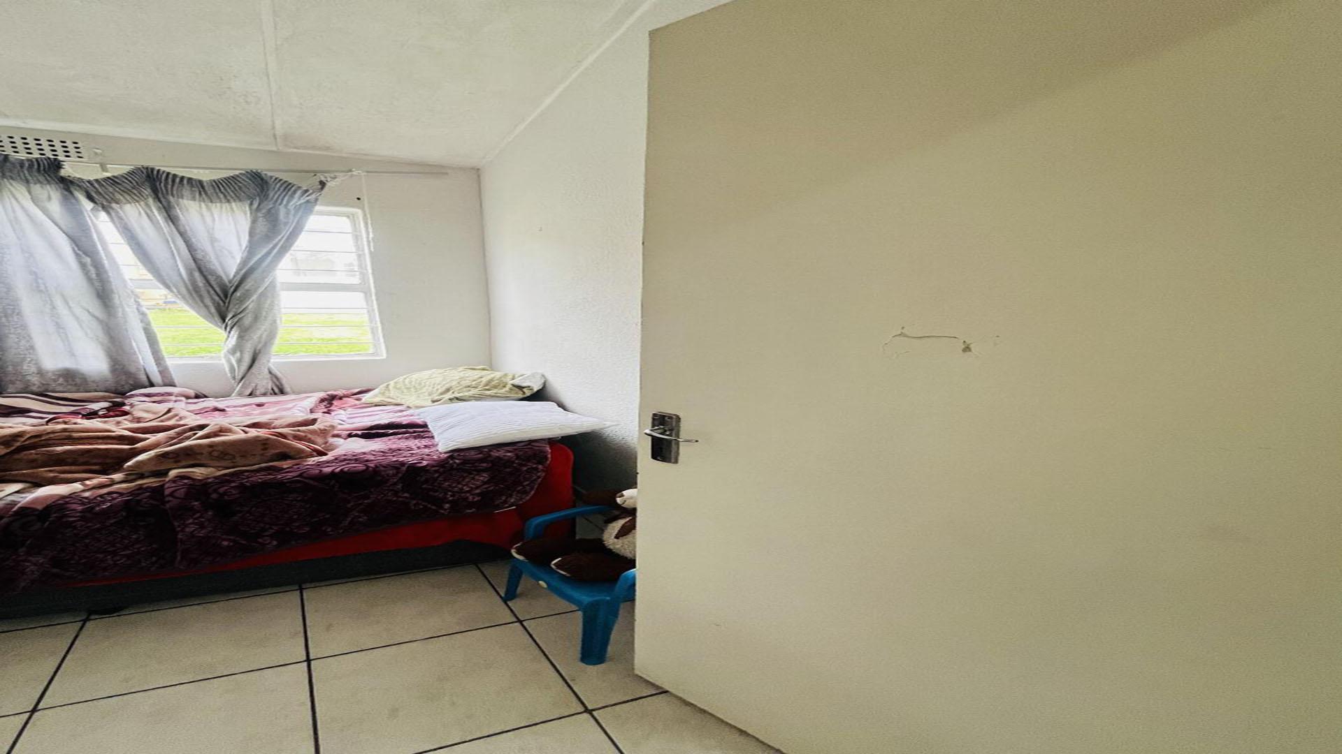 Bed Room 1 of property in Florida