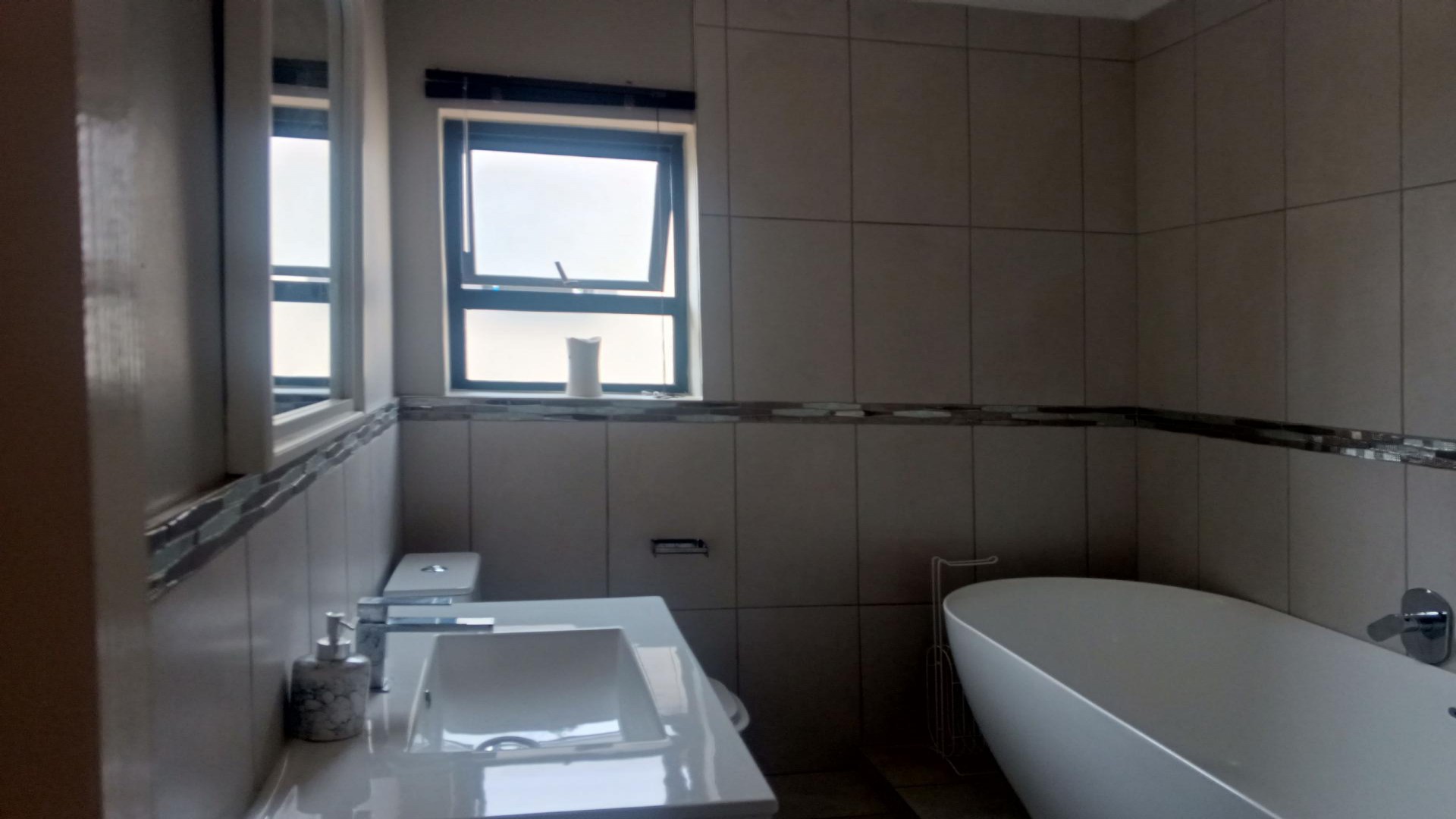 Bathroom 1 - 6 square meters of property in Kosmosdal