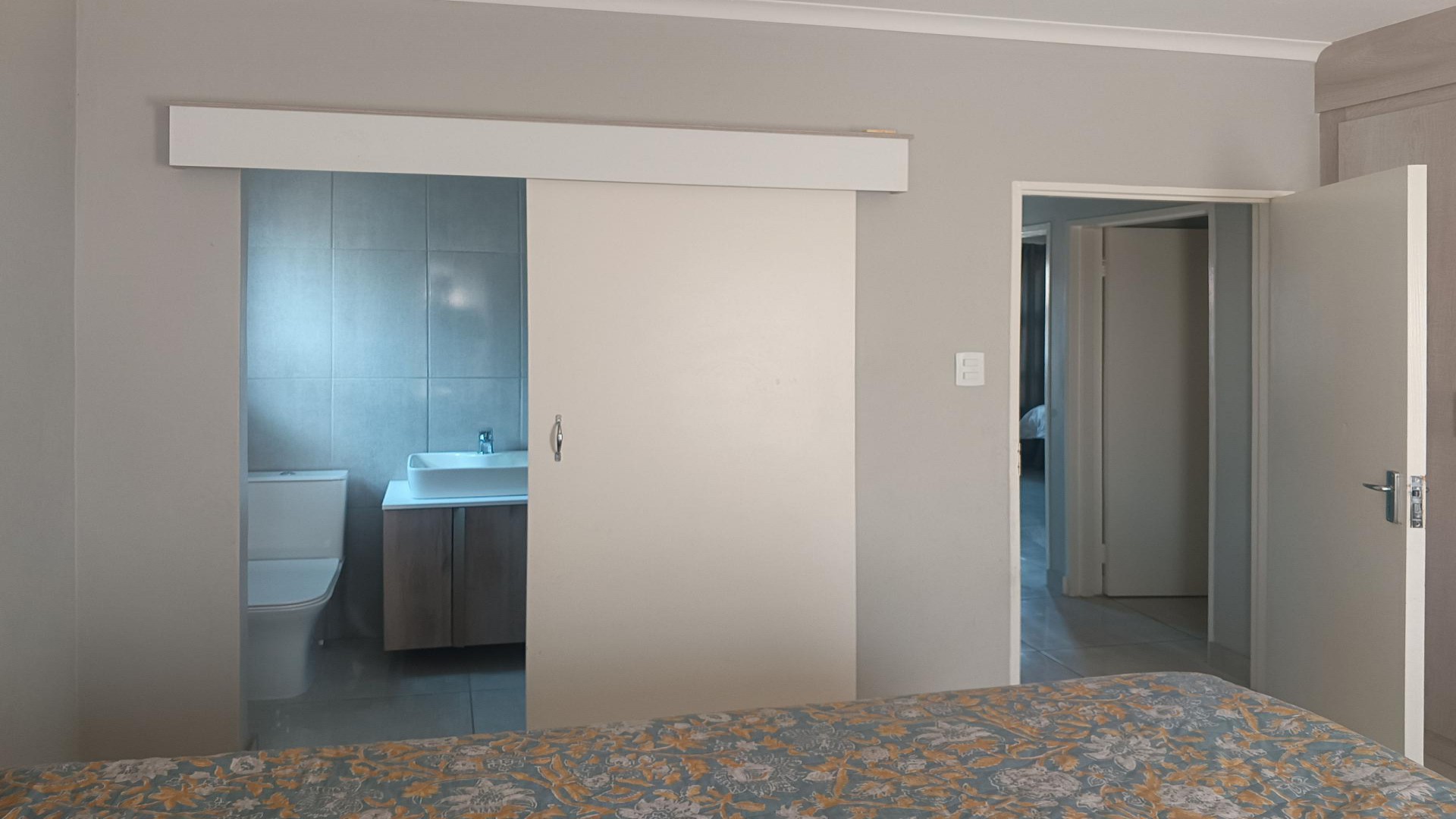 Main Bedroom - 15 square meters of property in Kosmosdal