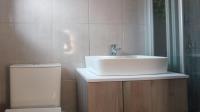 Main Bathroom - 3 square meters of property in Kosmosdal