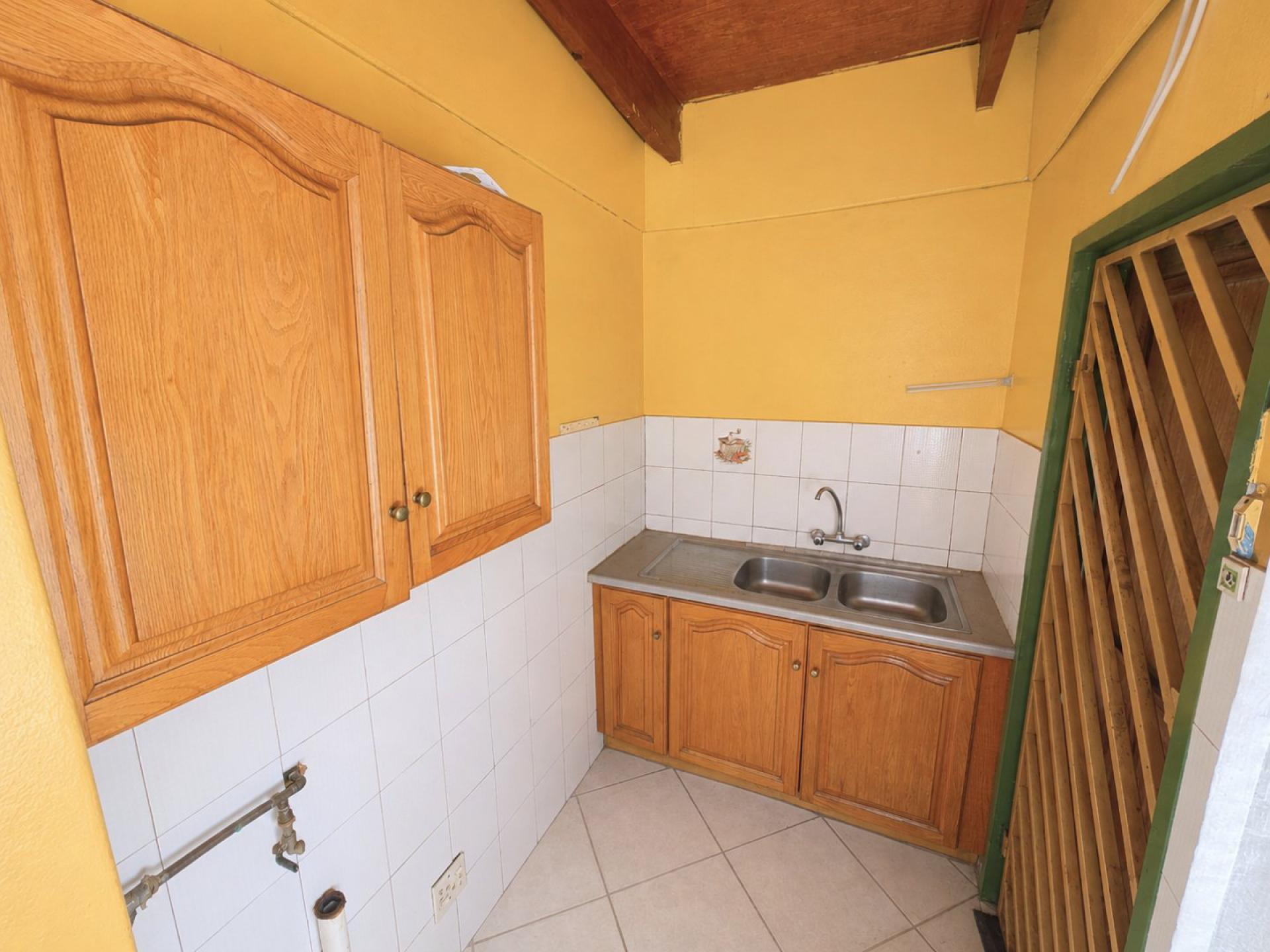  of property in Annlin