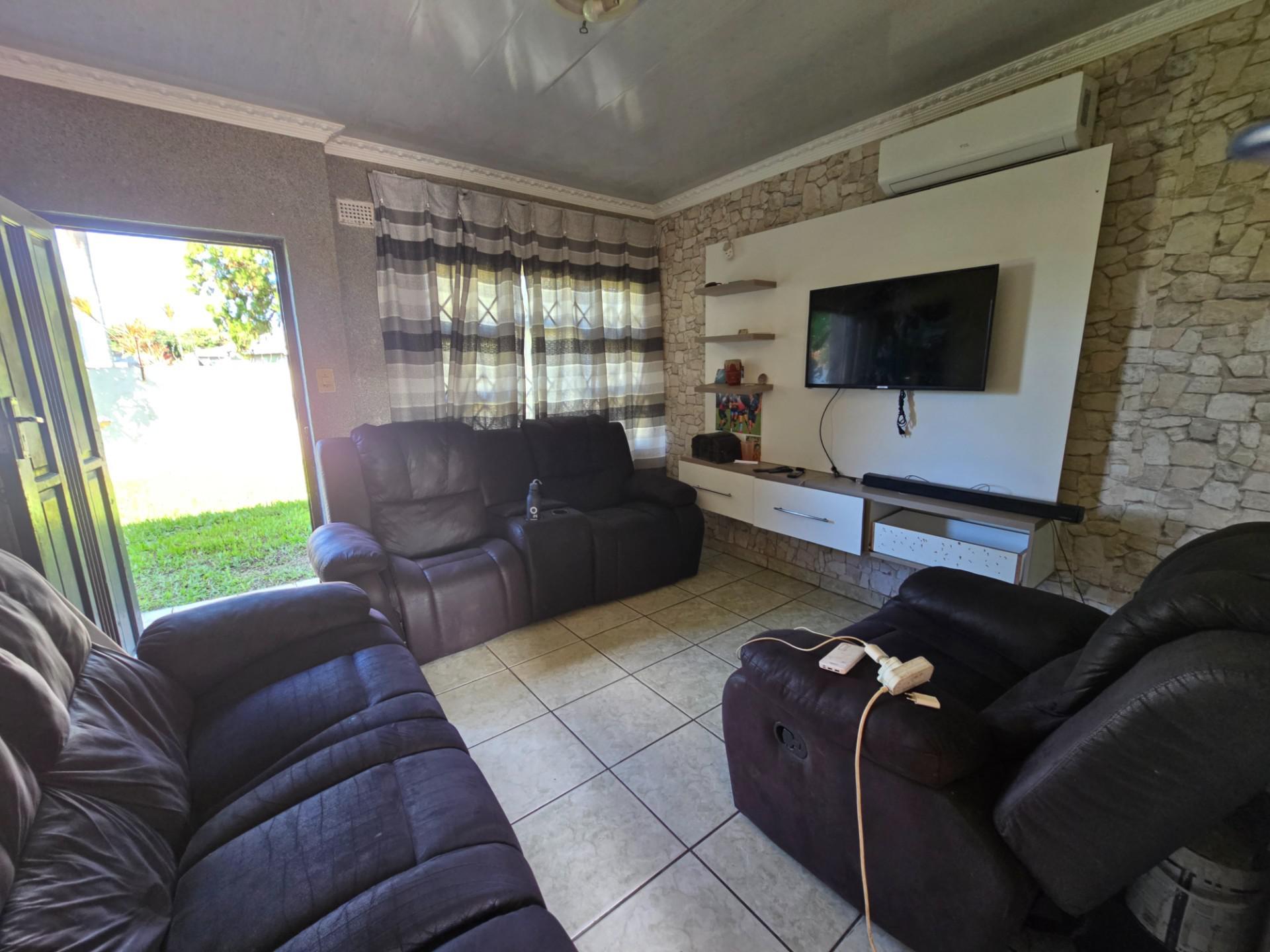  of property in Esikhawini