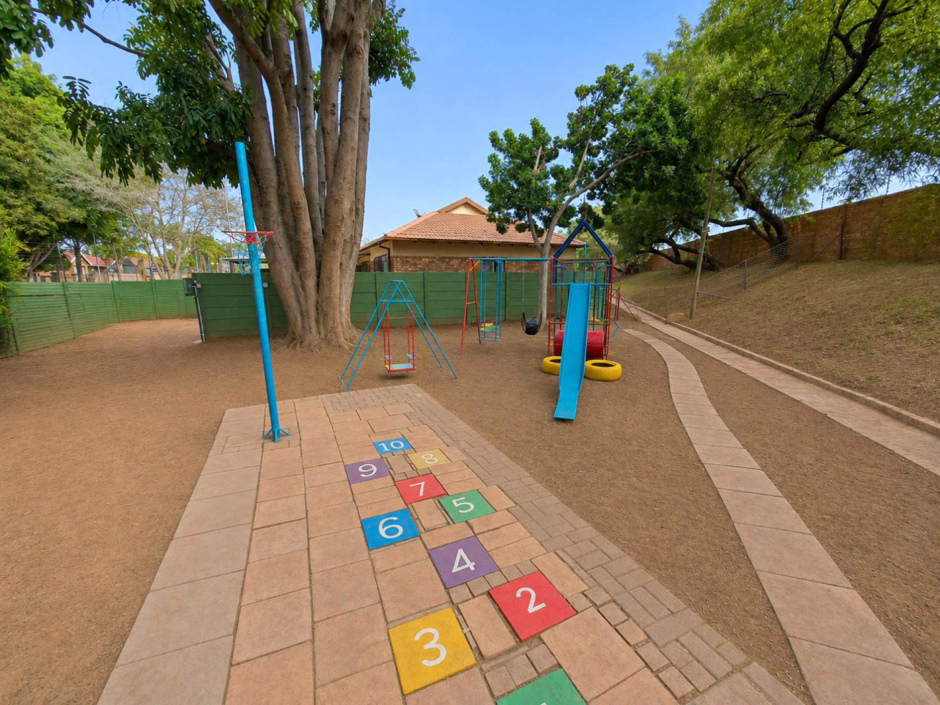  of property in Montana Park