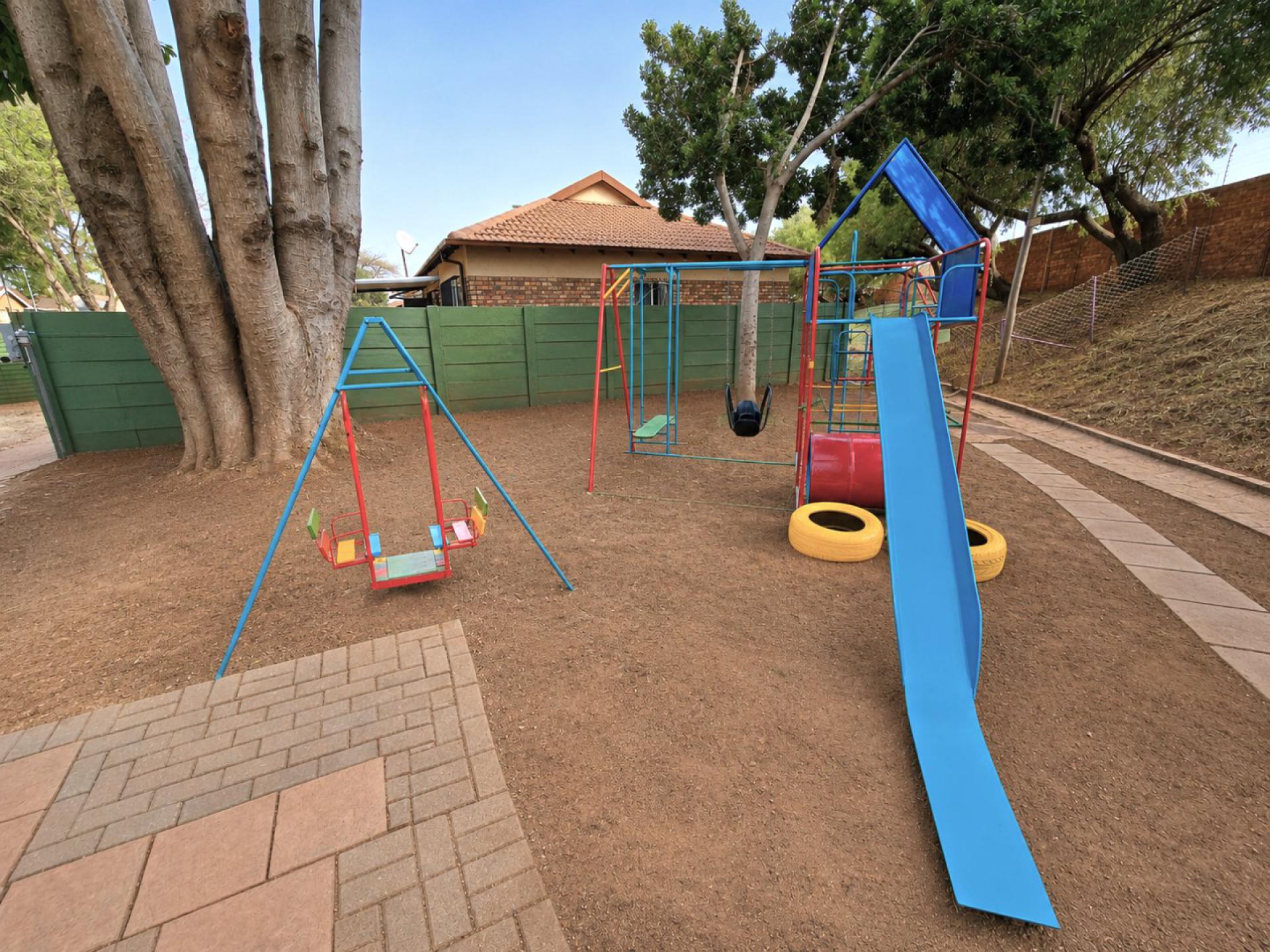  of property in Montana Park