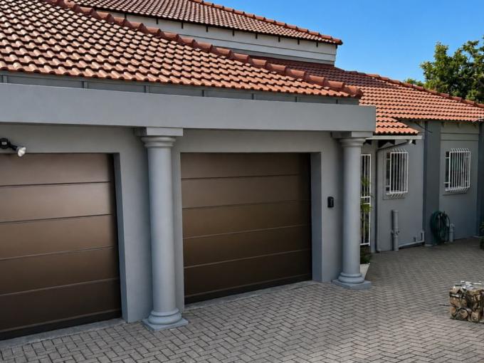 4 Bedroom House for Sale For Sale in Safarituine - MR722388