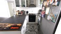Kitchen - 7 square meters of property in Vredekloof