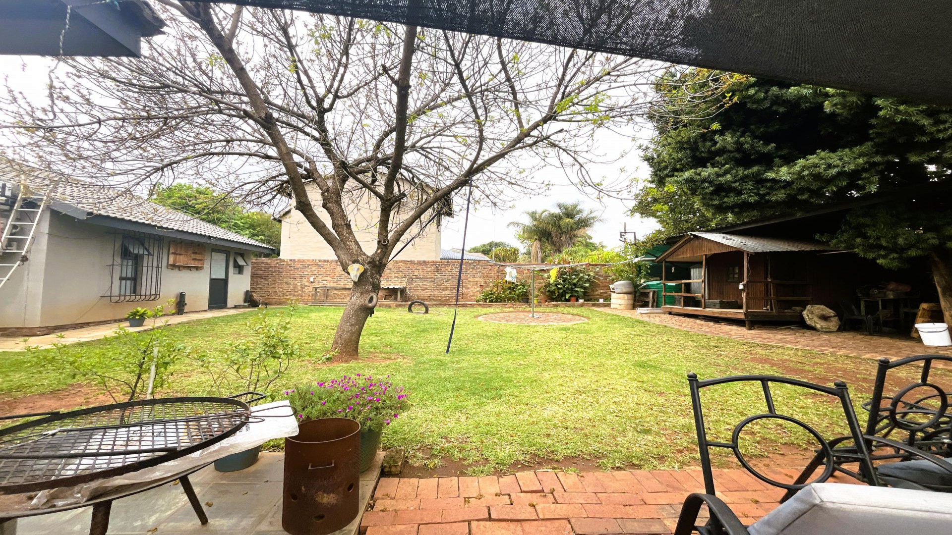 Backyard of property in Wierdapark