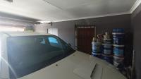 Garage - 39 square meters of property in Eldorette