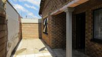 Spaces - 7 square meters of property in Meadowlands