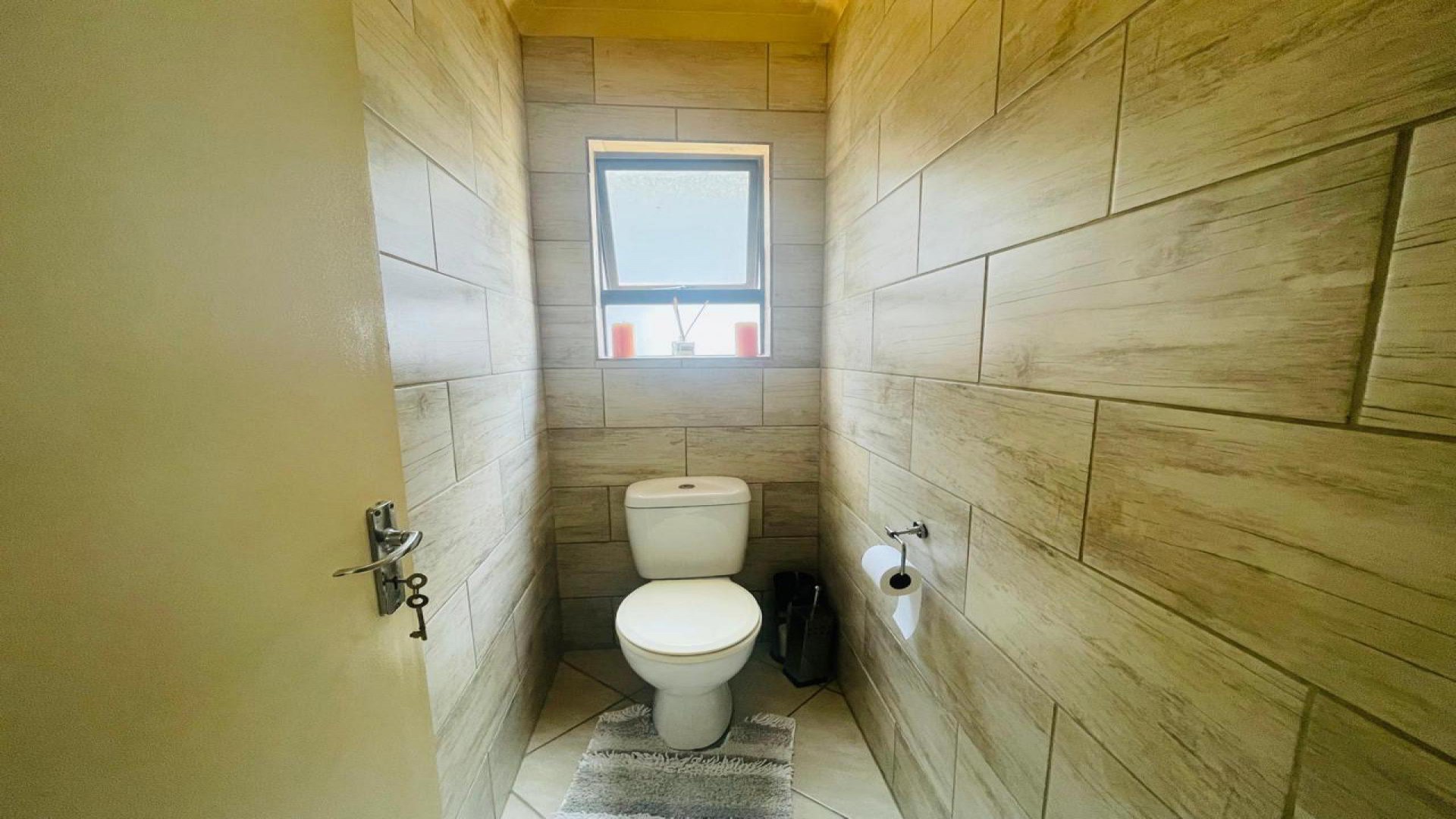 Bathroom 1 of property in Sagewood