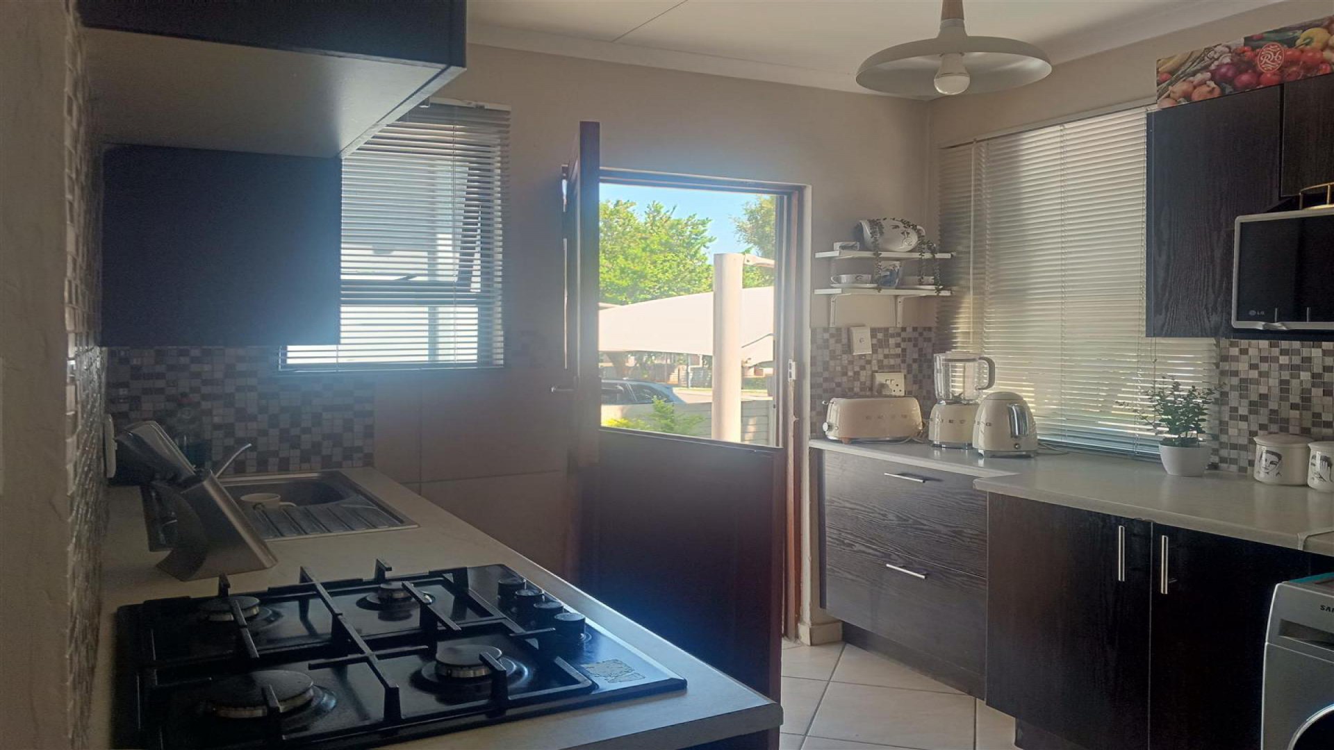 Kitchen - 5 square meters of property in Sagewood