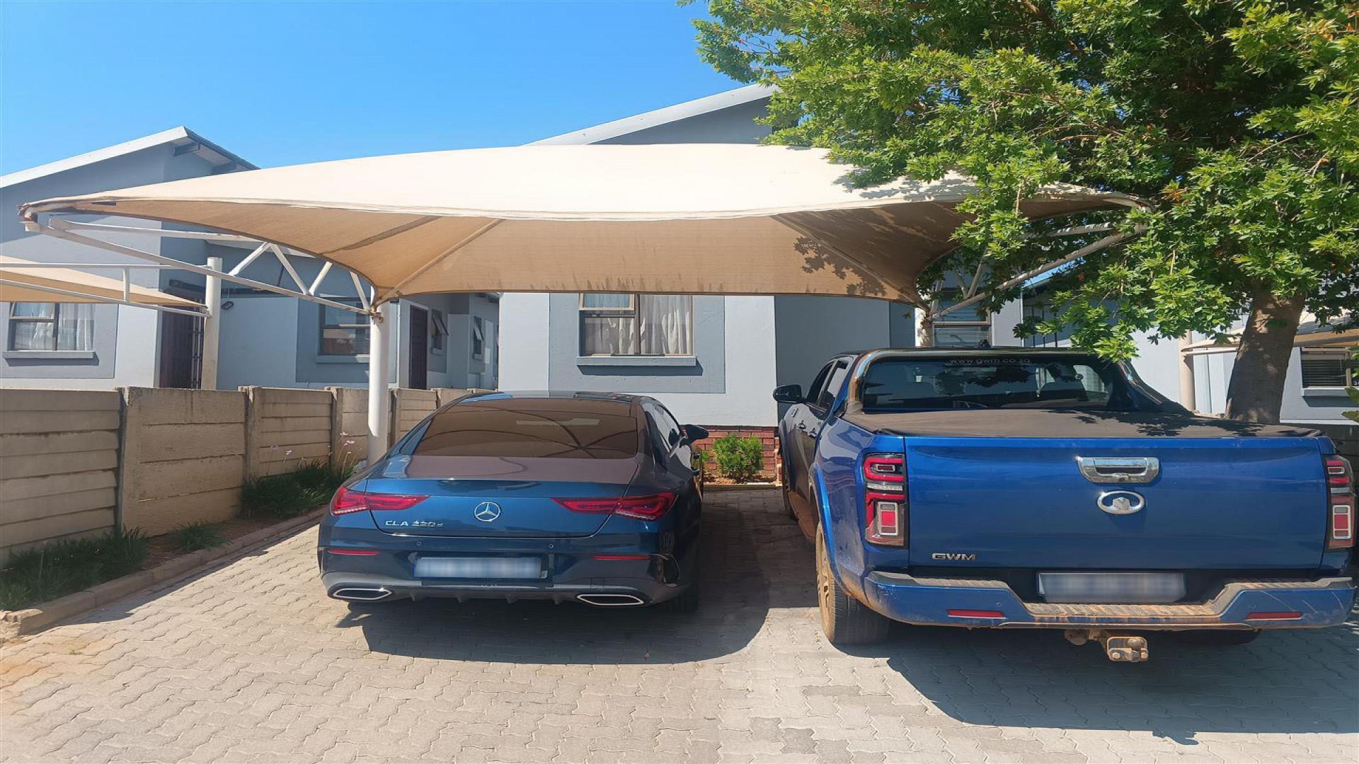 Front View of property in Sagewood