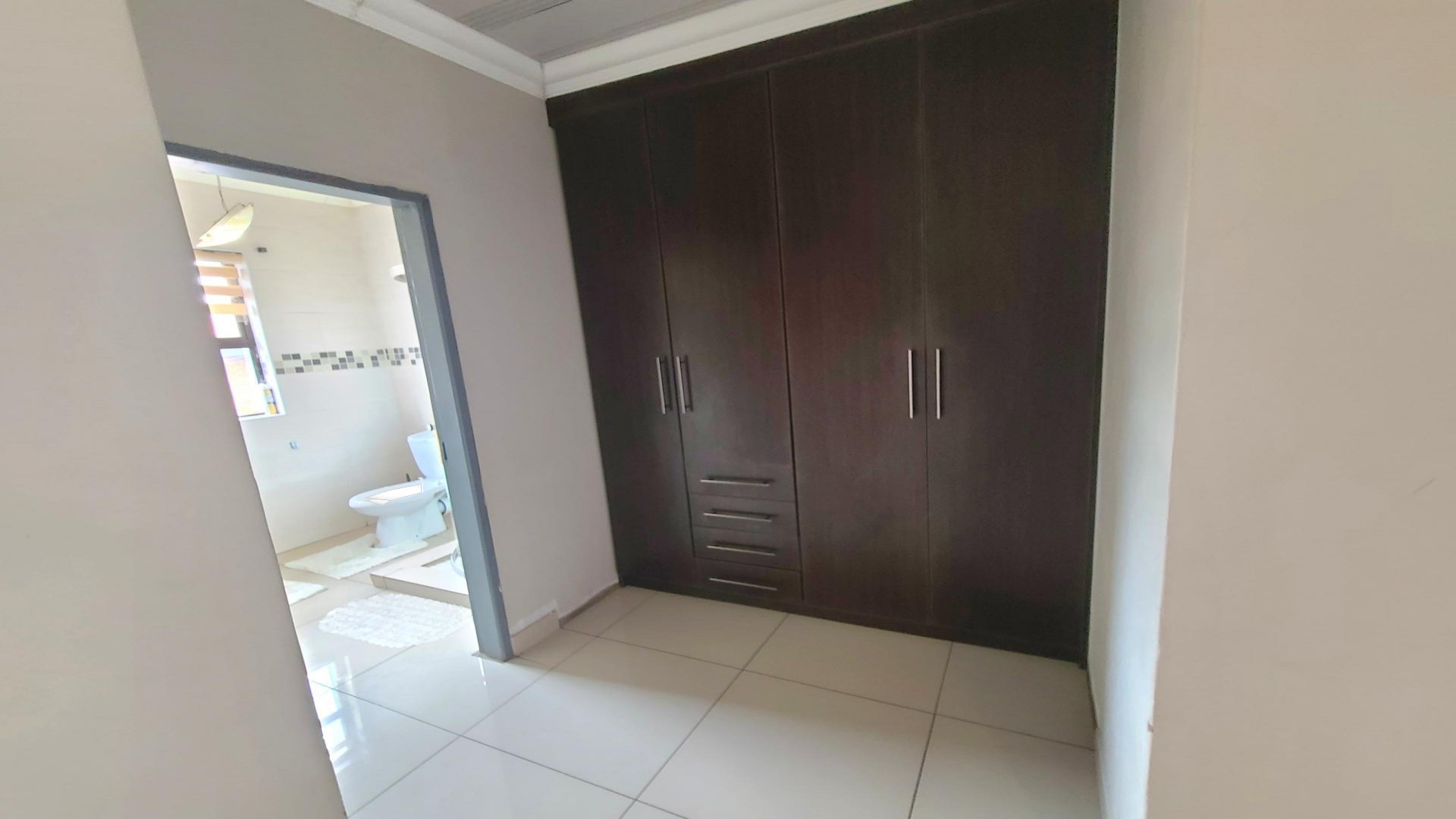 Spaces of property in Middelburg - MP