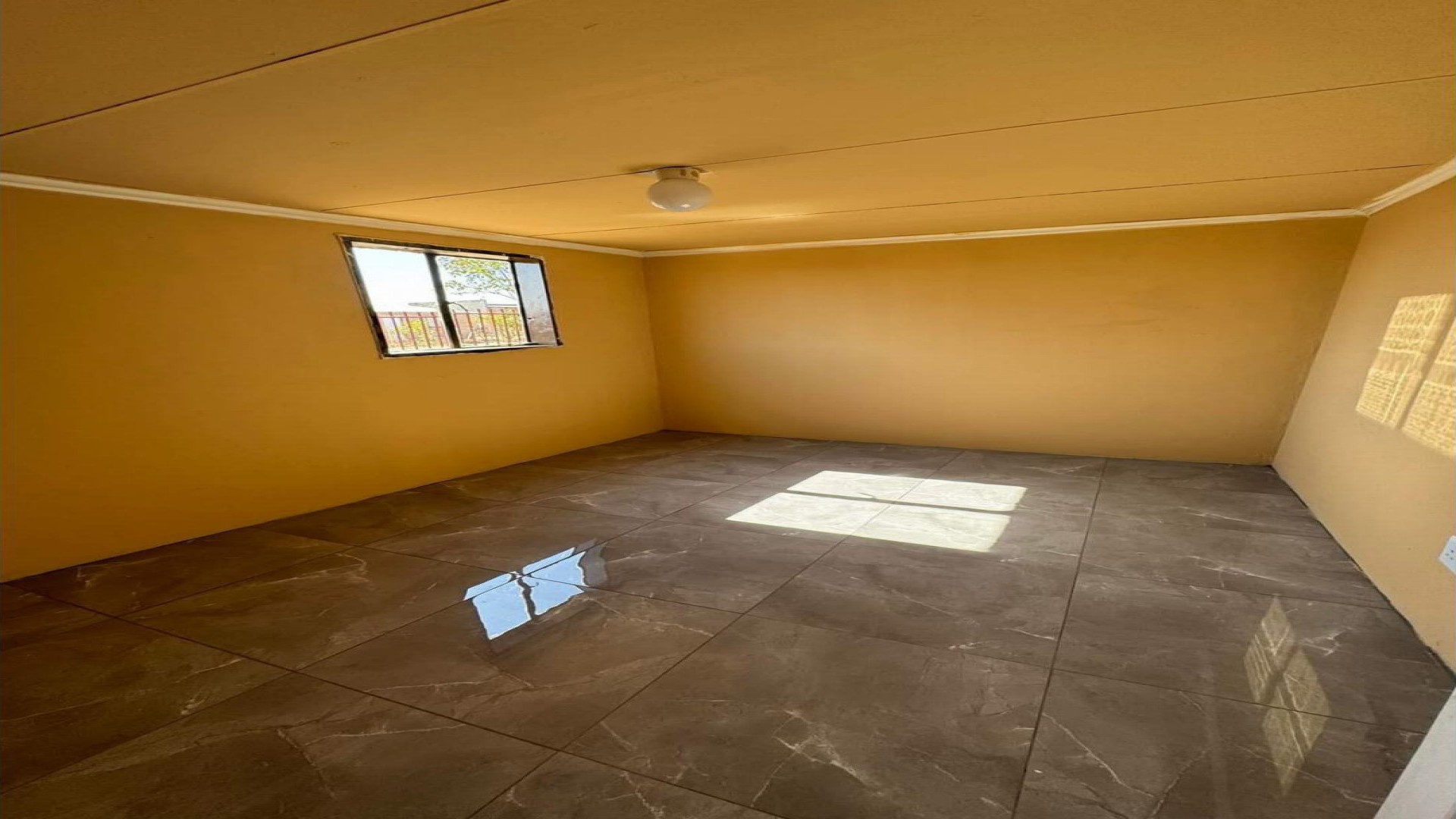 Bed Room 2 of property in Mangaung