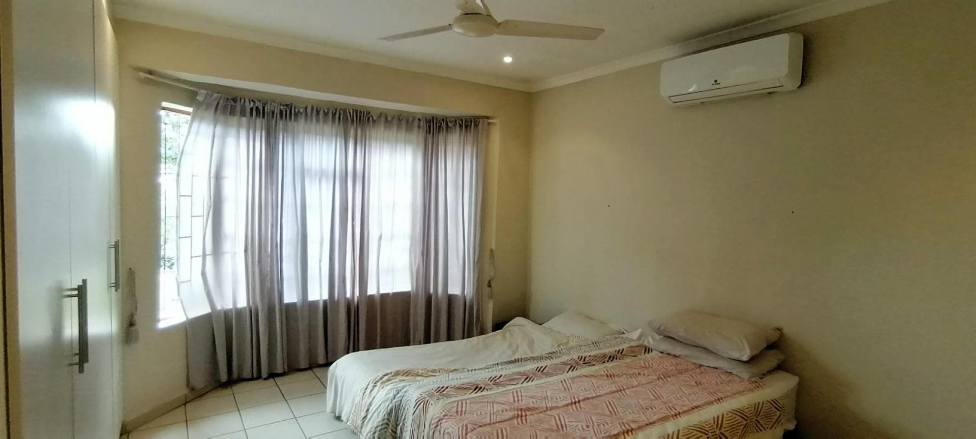 Bed Room 1 of property in Margate