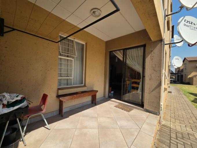 2 Bedroom Apartment for Sale For Sale in Albertsdal - MR722490