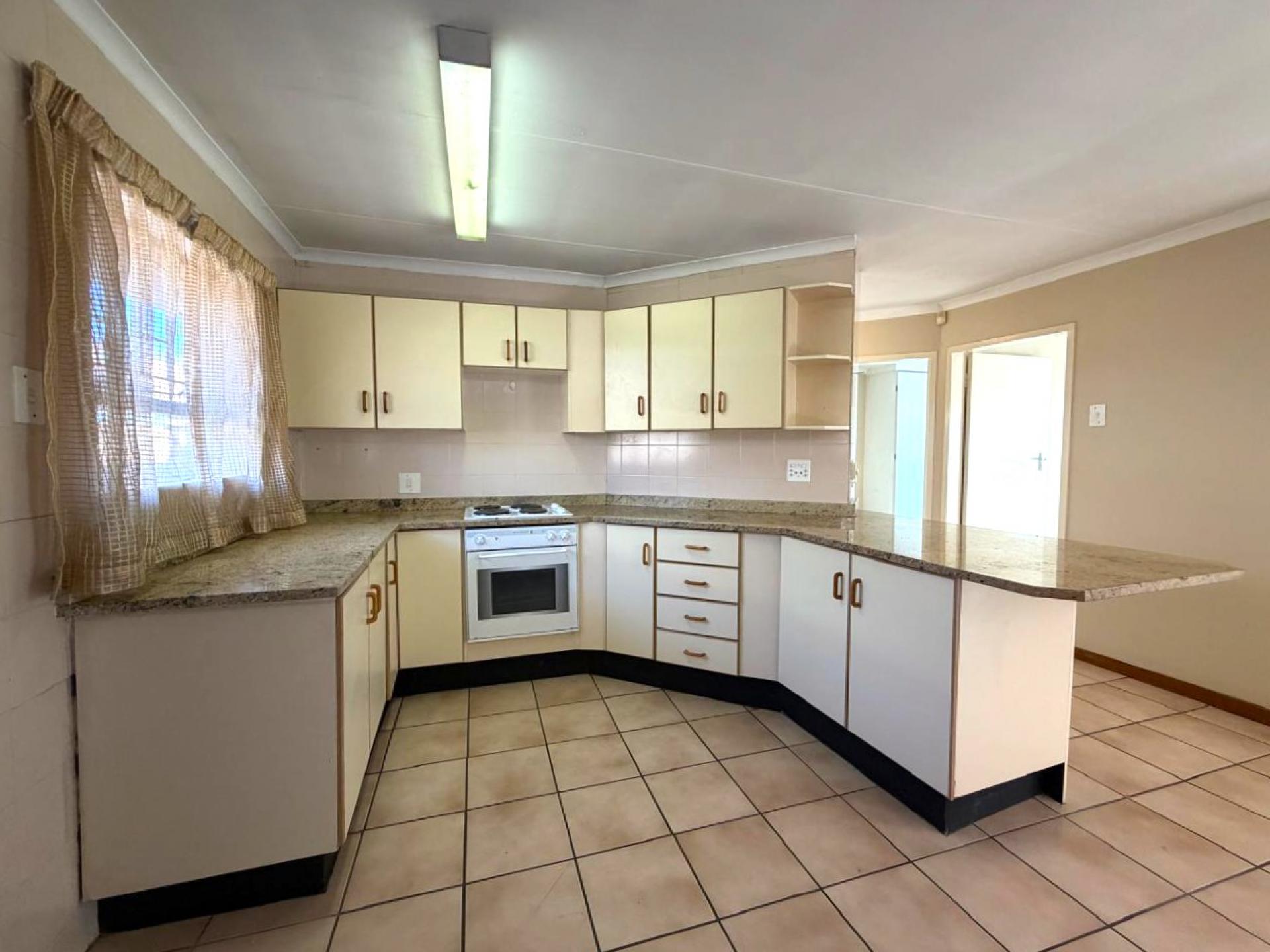  of property in Elarduspark