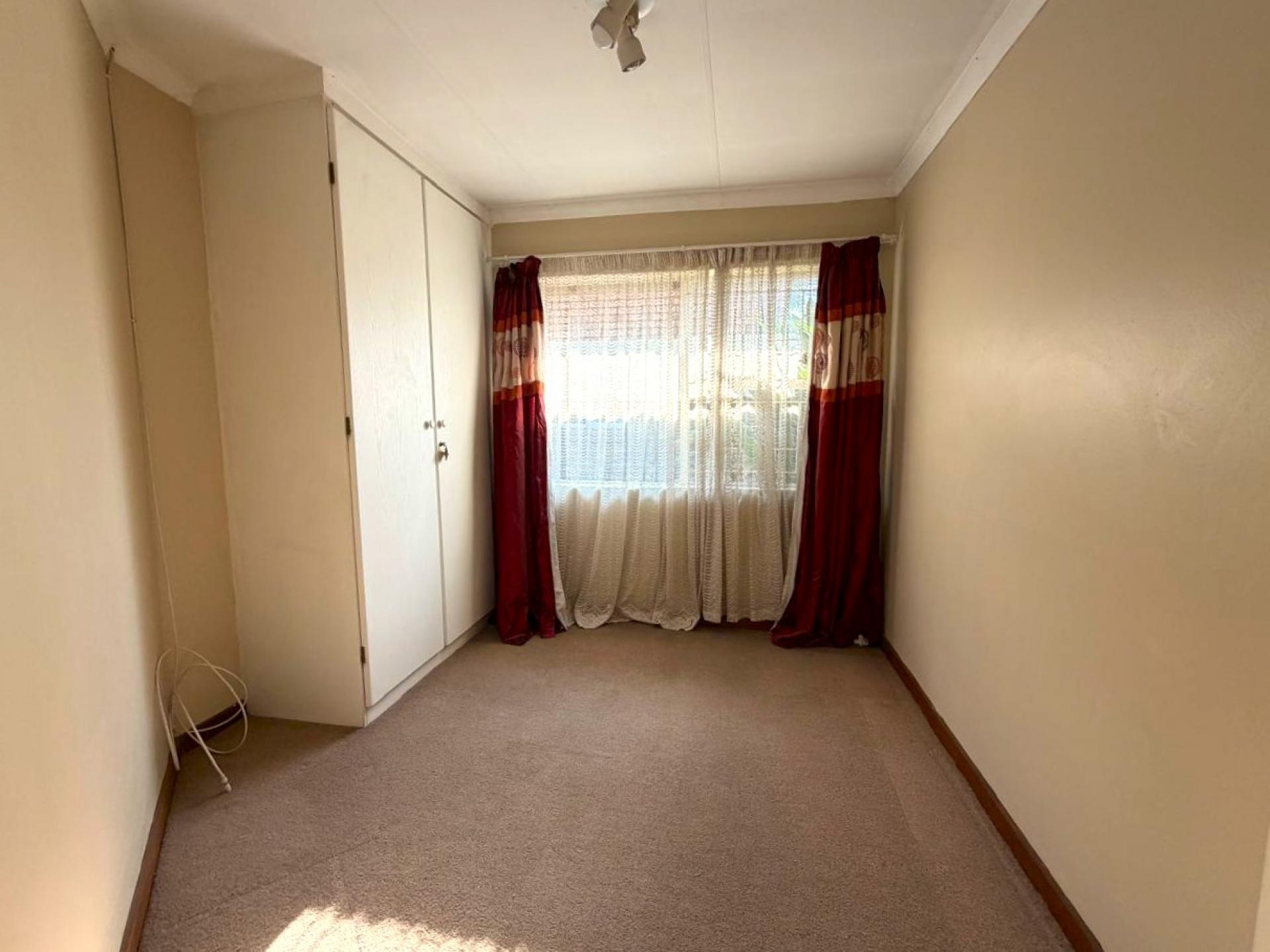  of property in Elarduspark