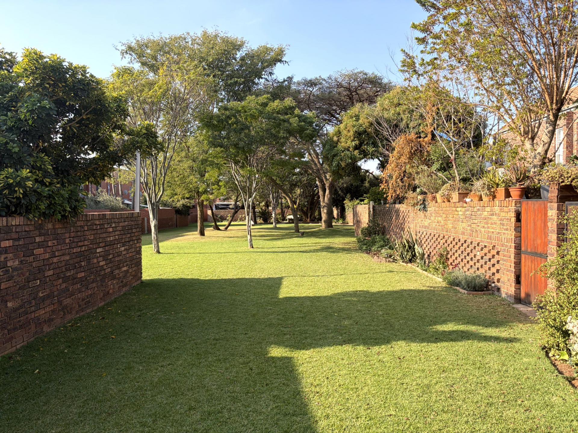  of property in Elarduspark