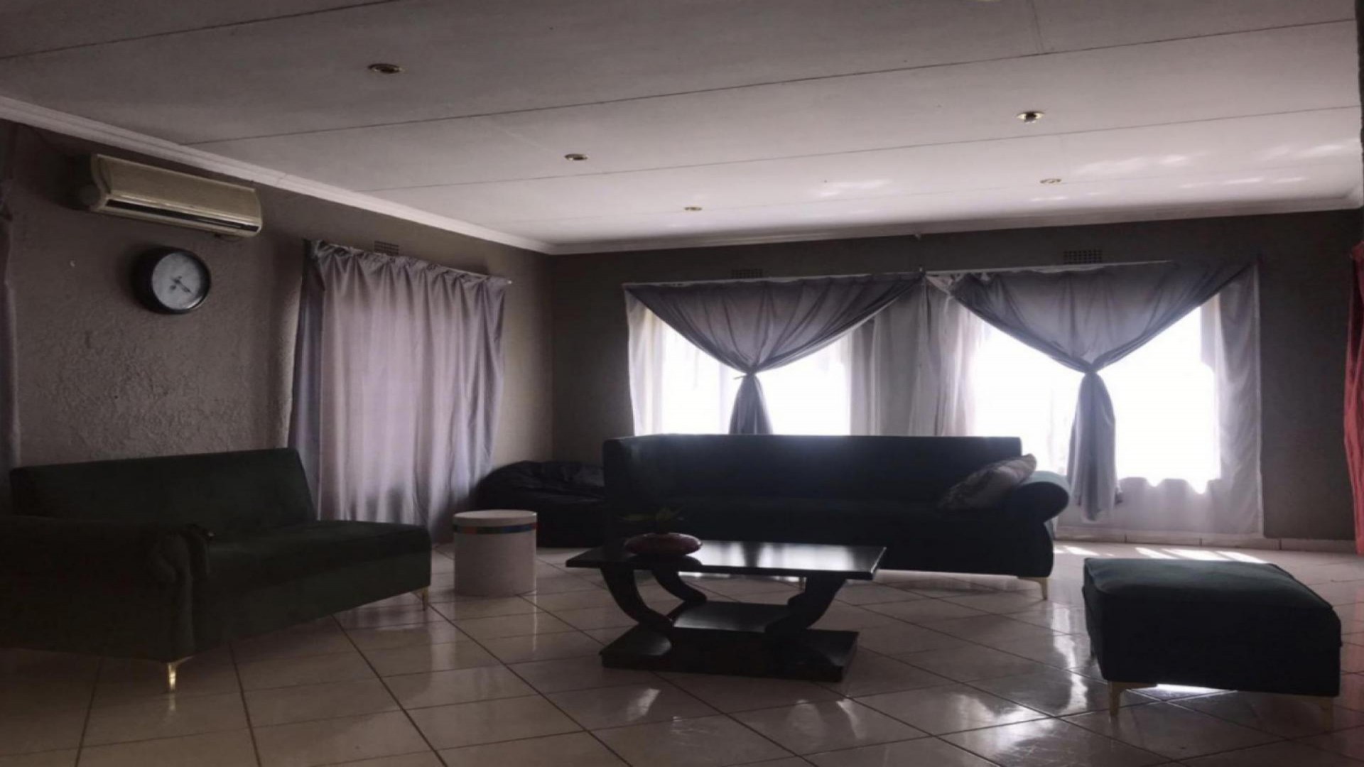 Lounges of property in Randgate