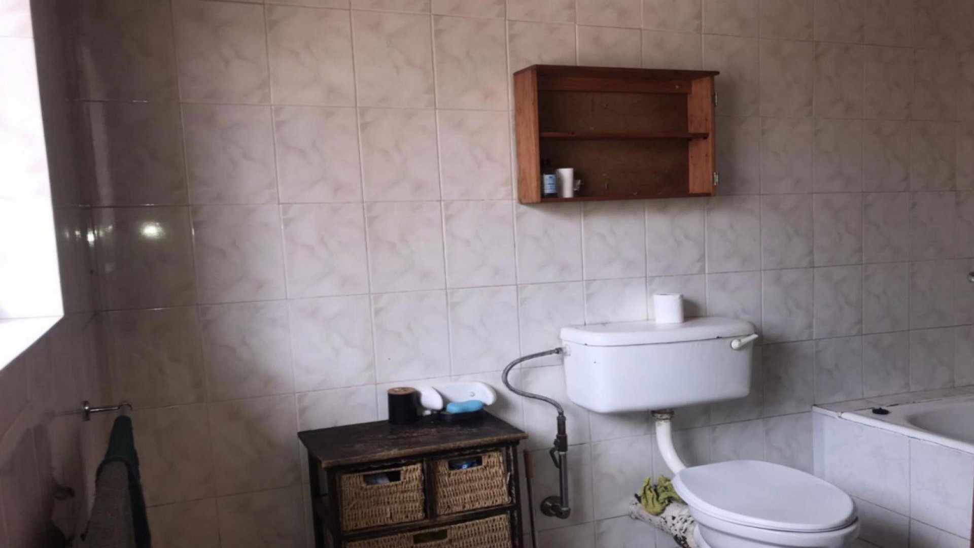 Bathroom 1 of property in Randgate
