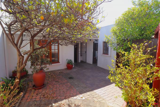 2 Bedroom Retirement Home for Sale For Sale in Bryanston - MR722513