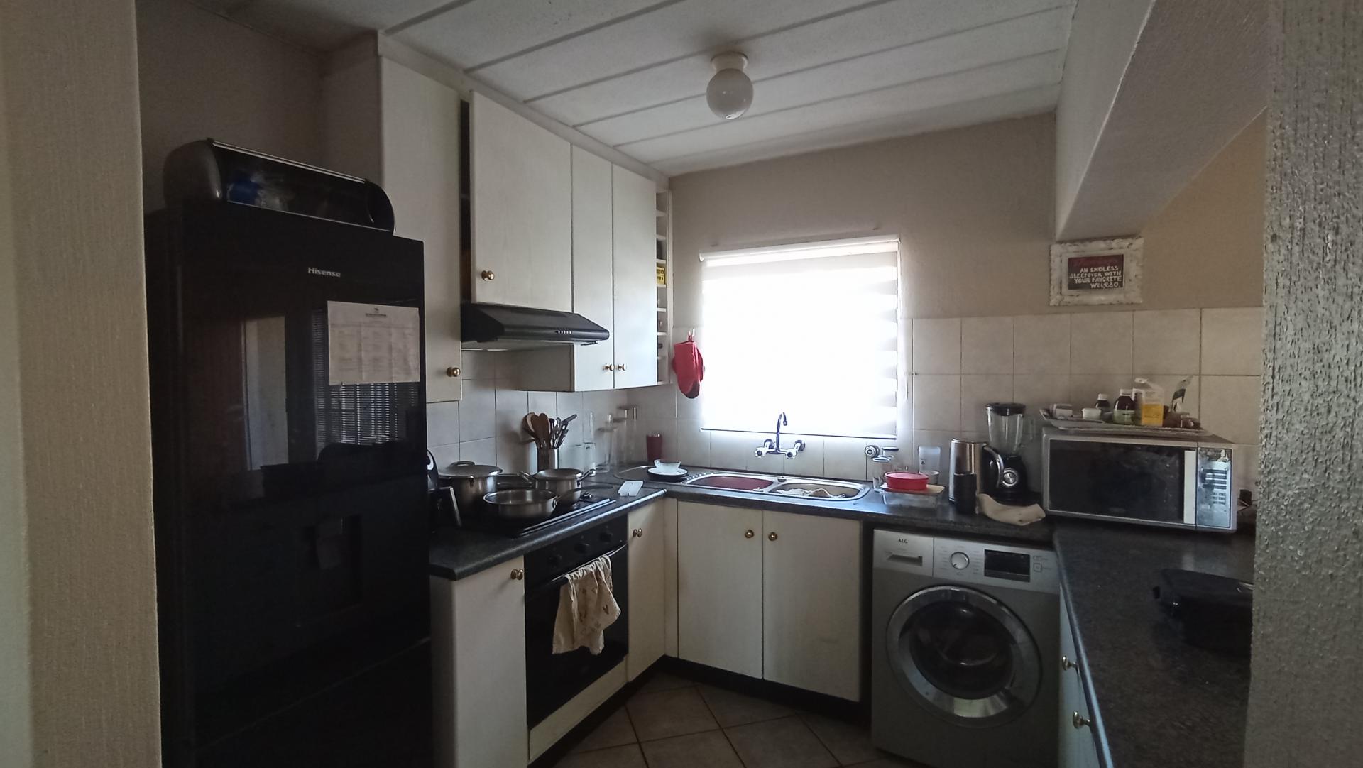 Kitchen - 7 square meters of property in Highveld